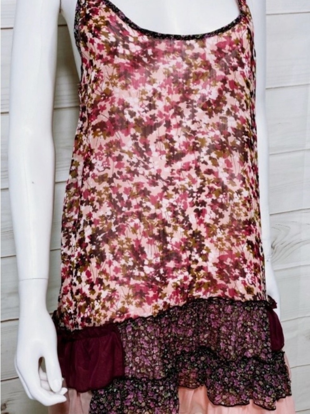 Rachael & Chloe woman’s dress floral print size M